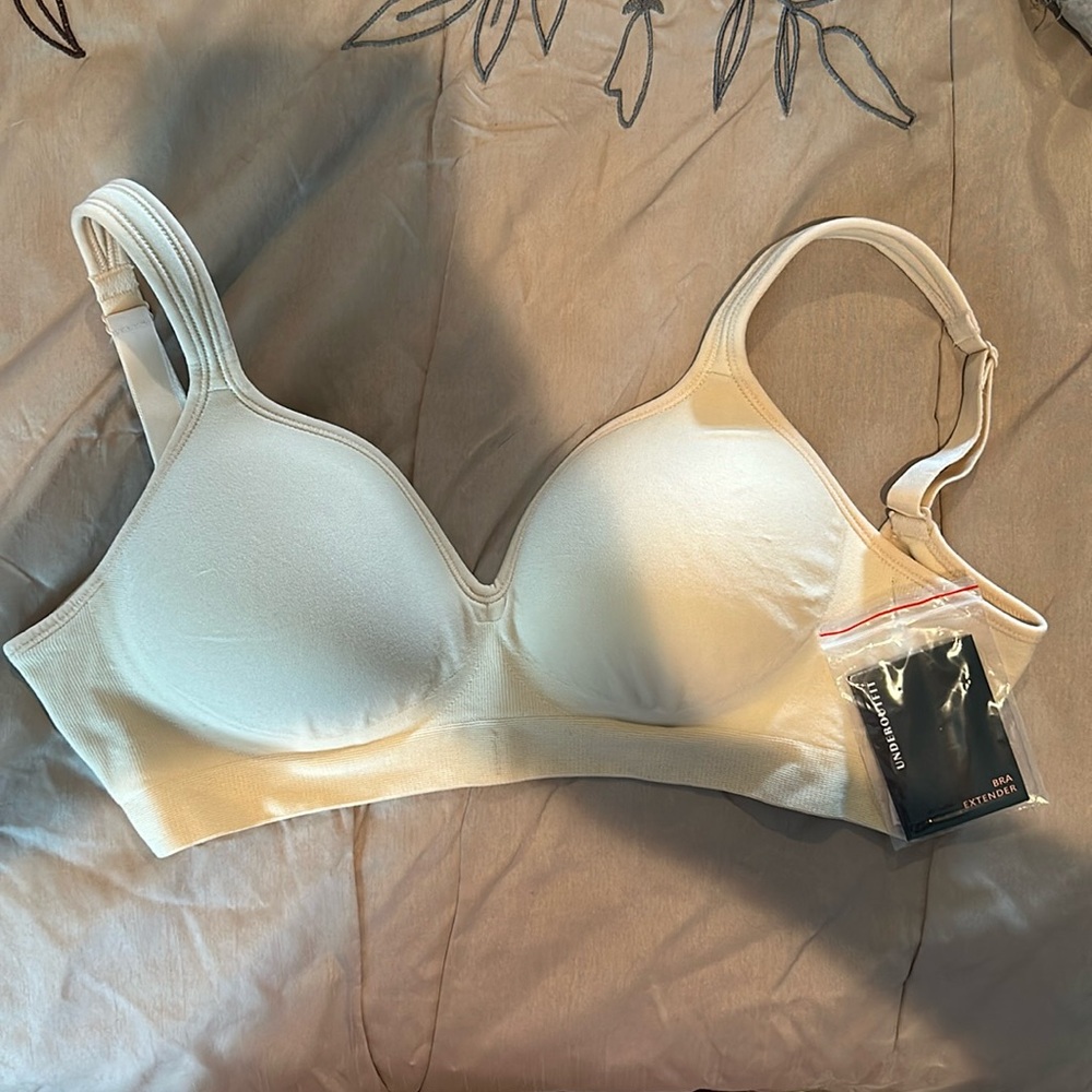 Underoutfit Perfect Neckline Bra w/adjustable straps